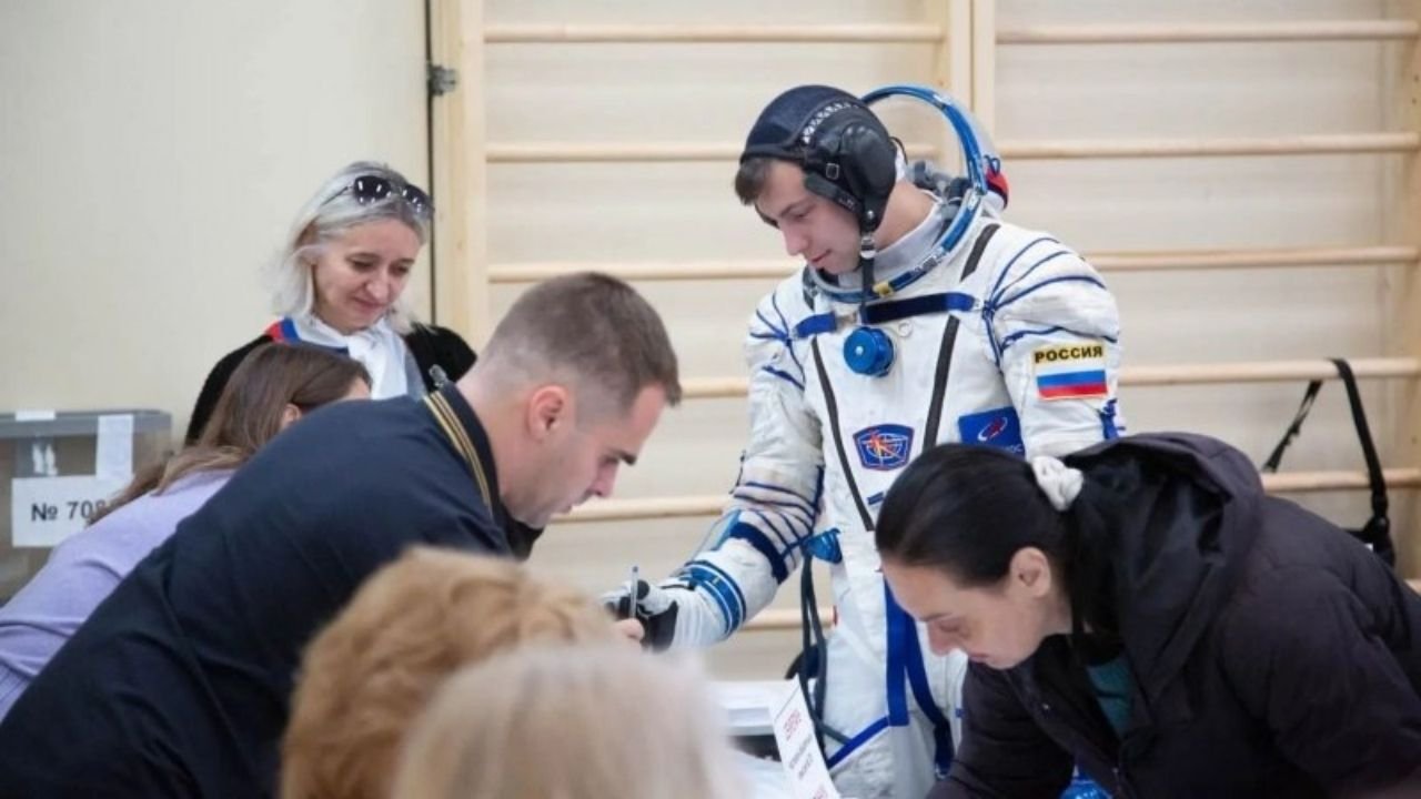 Russian elections begin amid reports of coercion and observers being denied access