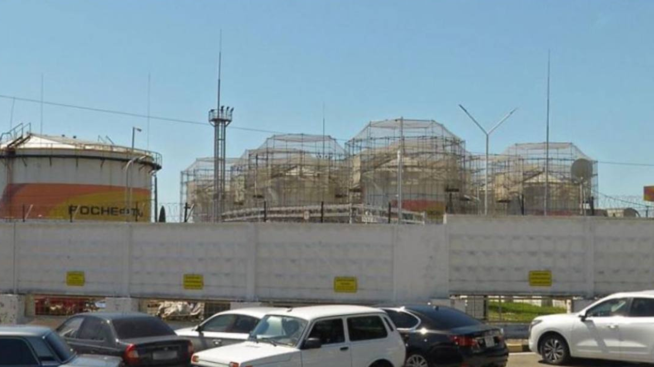 Anti-drone nets fail to protect oil depots in Sochi from strikes and fires