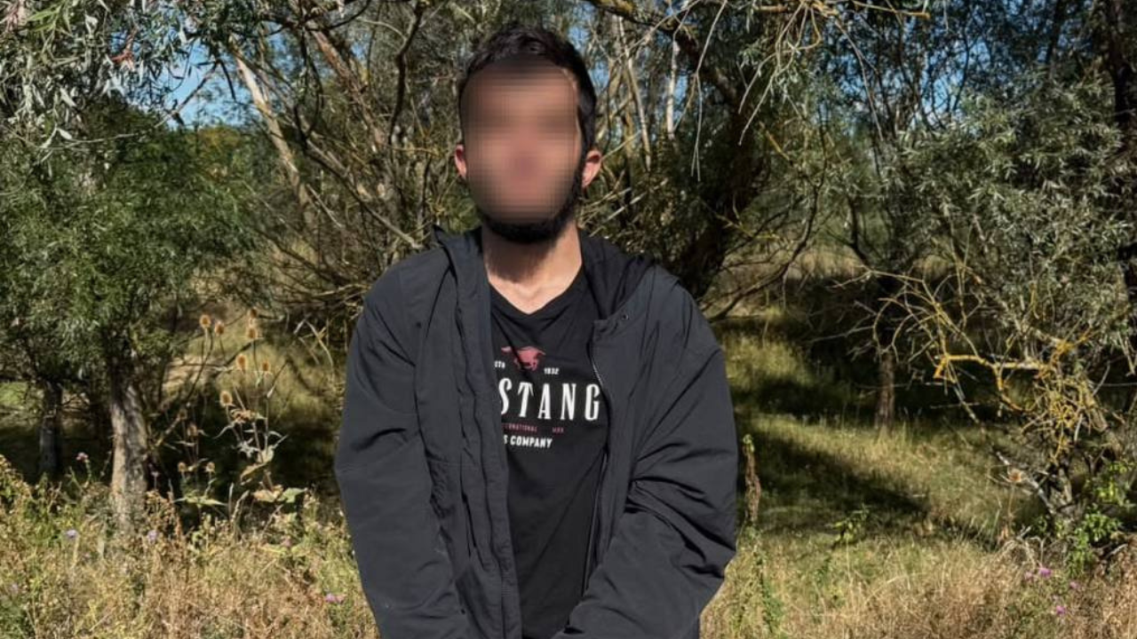 Russian army deserter detained in Zakarpattia after crossing into Ukraine from Slovakia