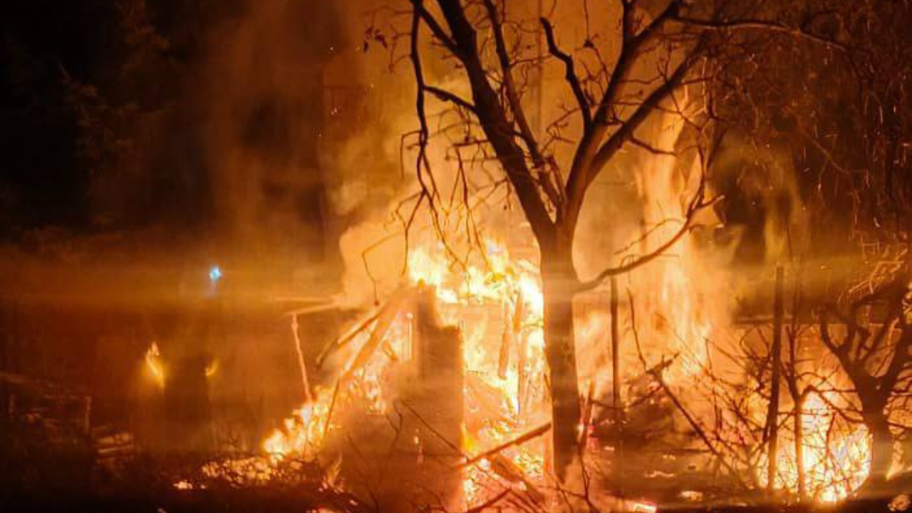 Zelensky reports deaths and widespread destruction after overnight Russian attack